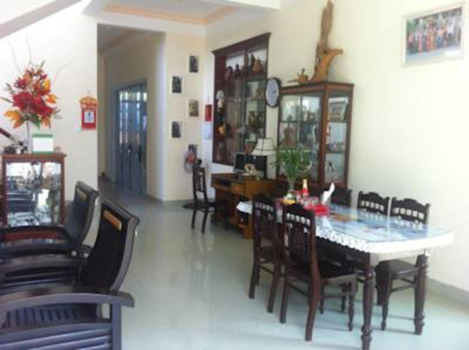 Areca Homestay Хойан Экстерьер фото